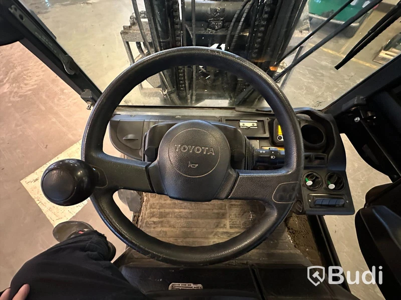 Motvikstruck Toyota Tonero 30HST Deluxe | 2017