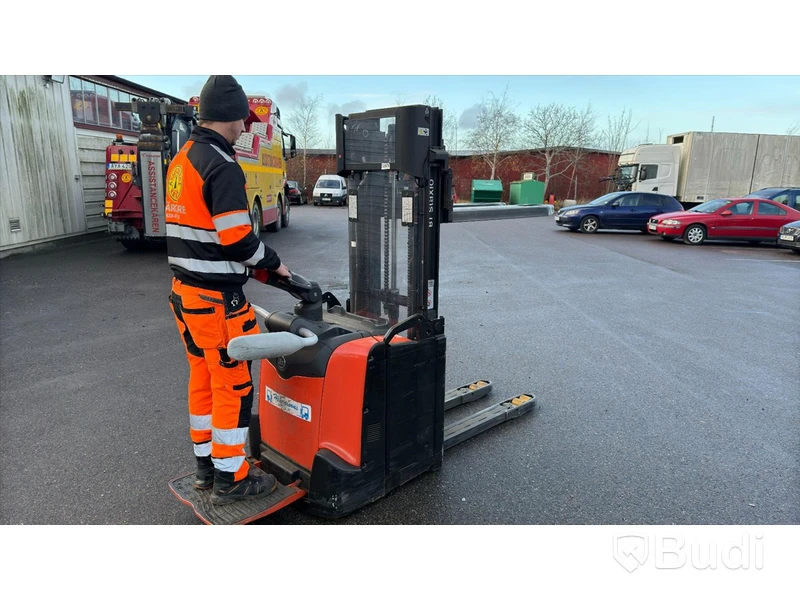 Truck Ledstaplare BT SPE 120L
