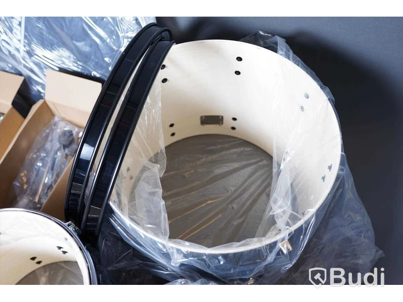 Trumset - Pearl Roadshow 5-piece drum set. Ny, Obruten förpackning.