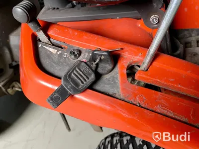 Åkgräsklippare Husqvarna R115C inkl plogblad och kärra