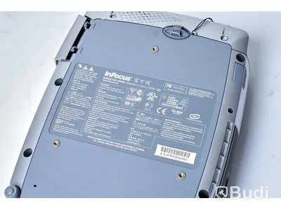 Projektor - DLP InFocus Model X2, OBS! Saknar strömsladd.