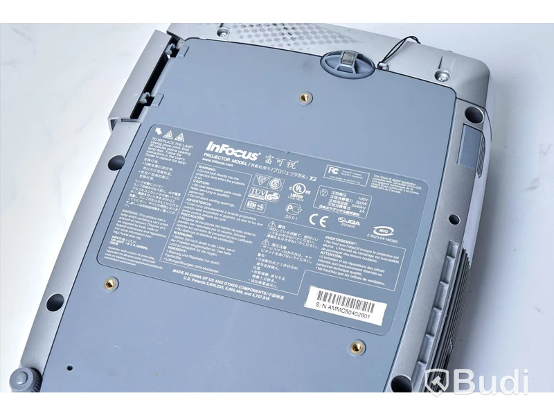 Projektor - DLP InFocus Model X2, OBS! Saknar strömsladd.