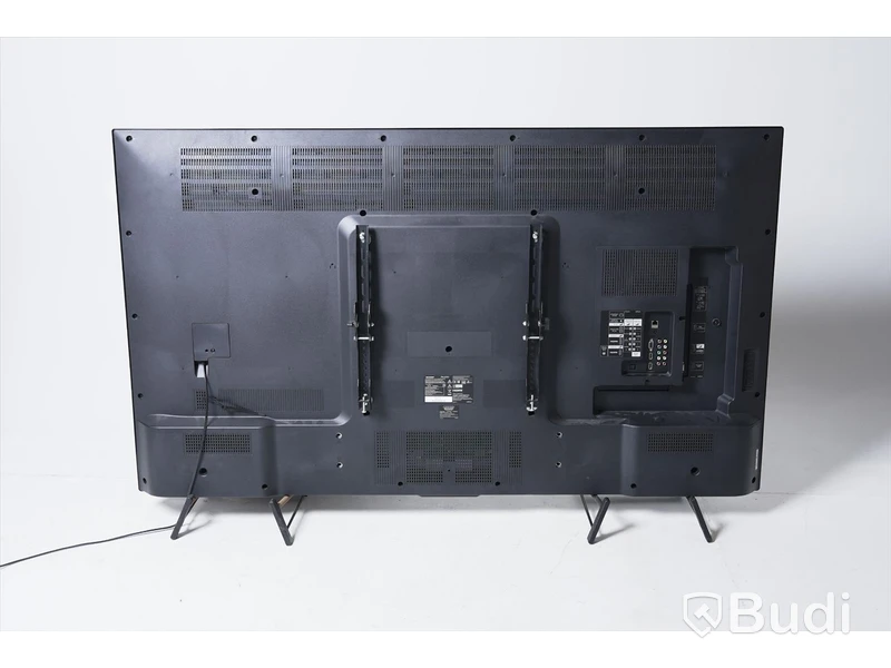 TV, LED-skärm - Sharp 70" PN-Q701. OBS! fjärrkontroll osäker funktion