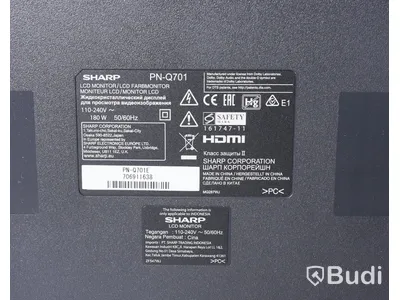 TV, LED-skärm - Sharp 70" PN-Q701. OBS! fjärrkontroll osäker funktion
