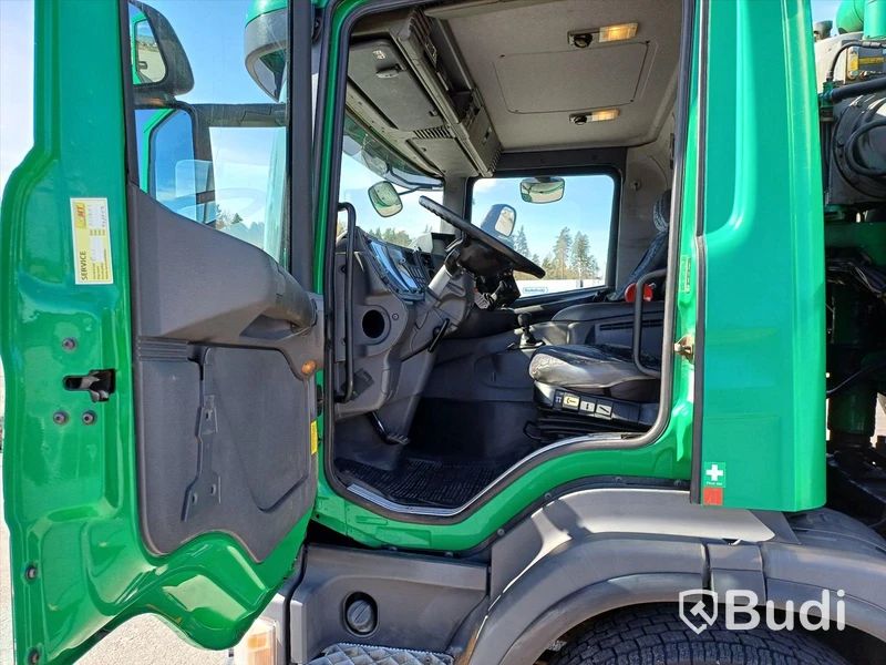 Minikombi Scania P114 6X2-4NA -2004, Slamsug - EXPORT