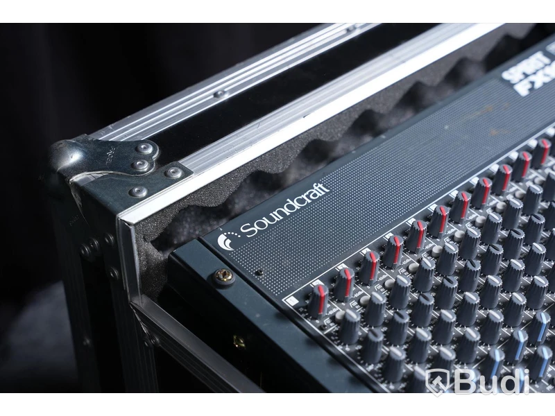 Mixerbord - Soundcraft Spirit FX16 inkl. rack case