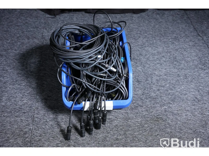 XLR-kablar - Låda m XLR-kablar
