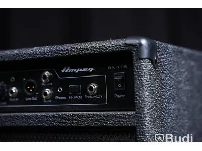 Basförstärkare - Ampeg BA-115 V2