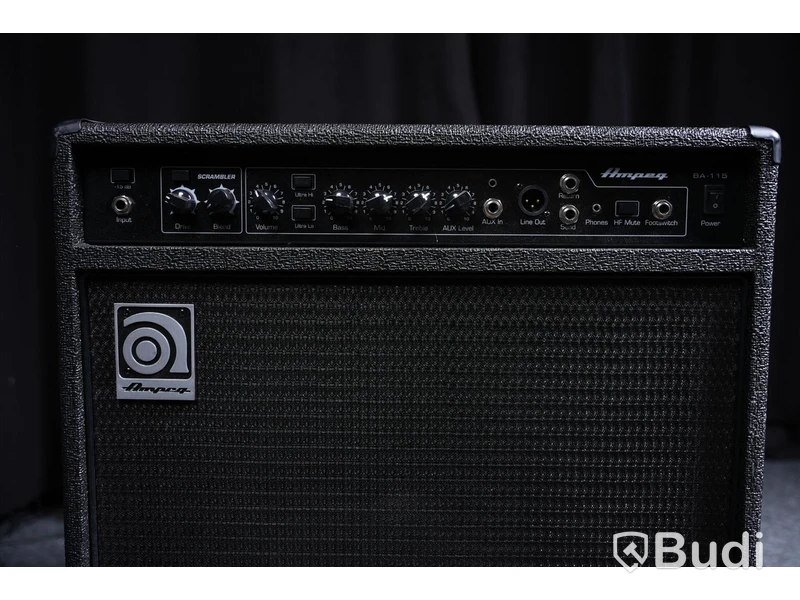 Basförstärkare - Ampeg BA-115 V2