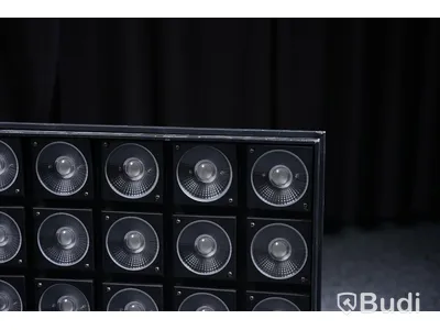 LED-lampor 2st - okänt märke, inkl. flightcase