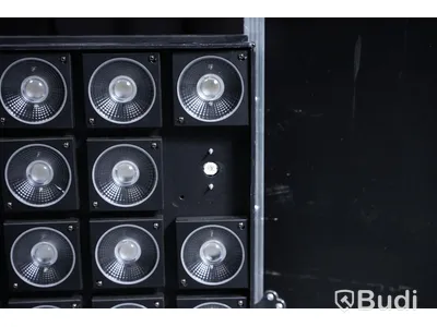 LED-lampor 2st - okänt märke, inkl. flightcase