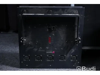 LED-lampor 2st - okänt märke, inkl. flightcase