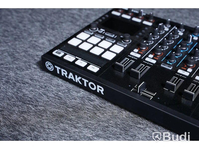 DJ-kontroller - Native Instruments Traktor Kontrol S5