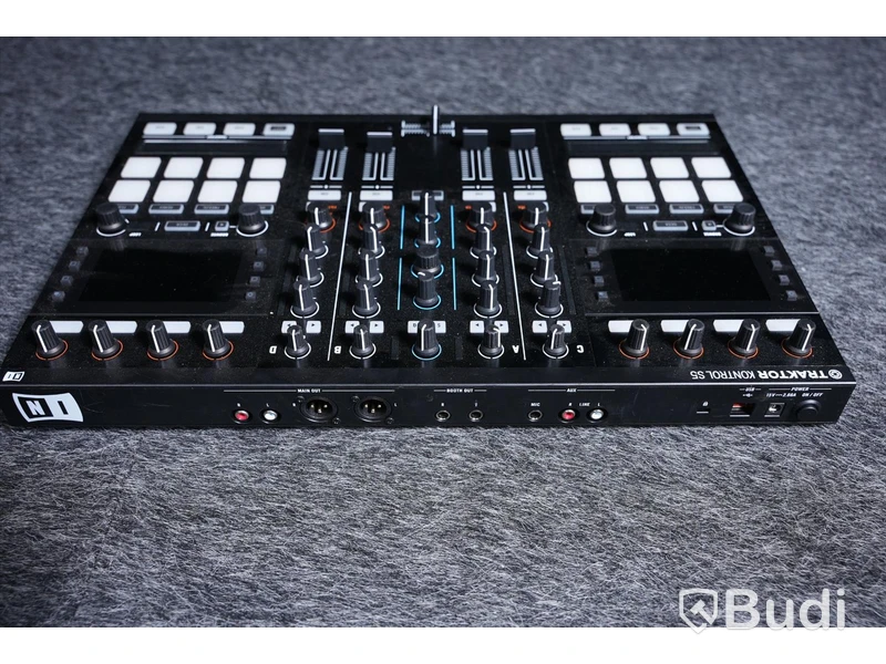 DJ-kontroller - Native Instruments Traktor Kontrol S5