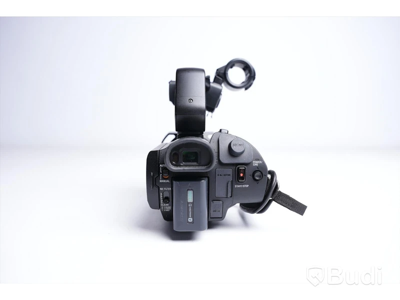 Videokamera - PWX-X70, Sony. Inkl. fokus, strömkabel och fjärrkontroll.