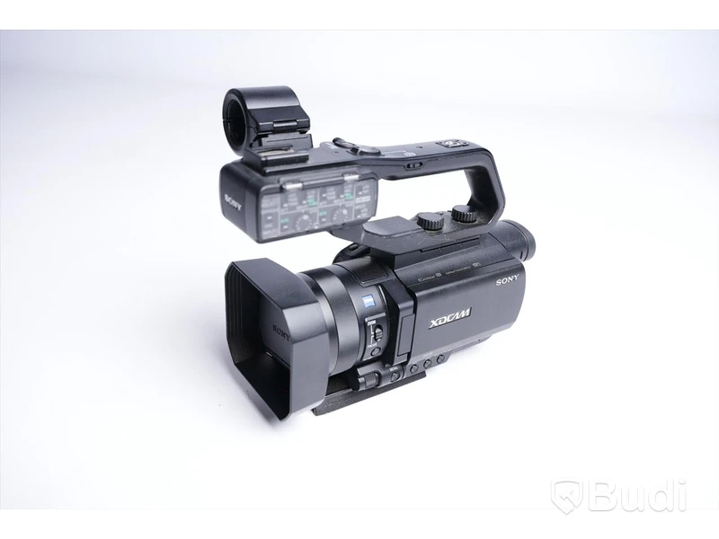 Videokamera - PWX-X70, Sony. Inkl. fokus, strömkabel och fjärrkontroll.