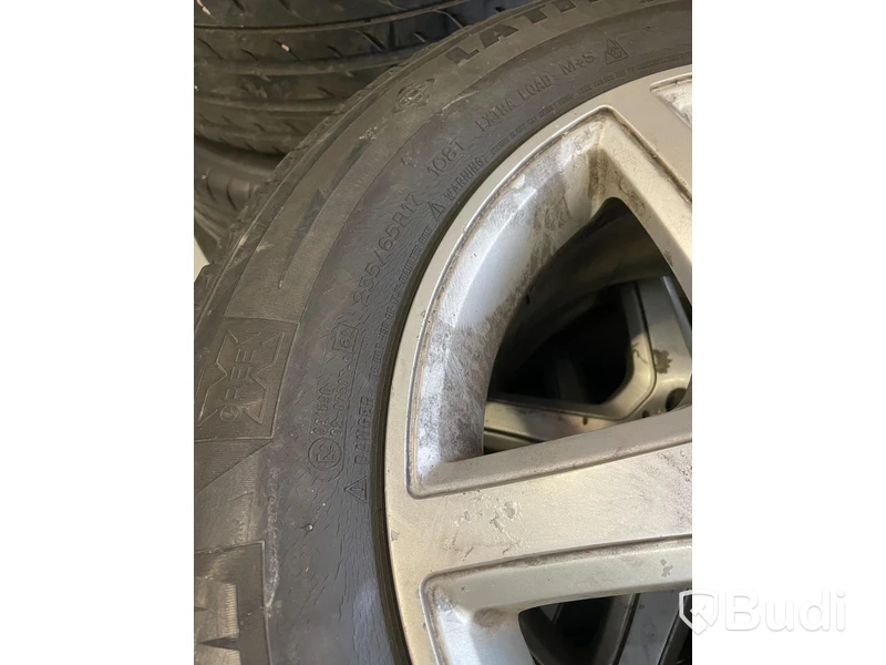 Vinterhjul - 4 st. Michelin, Latitude X-ice X12. Dubbfria.