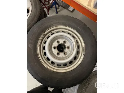 Vinterhjul - 4 st. Tristar, snowpower, Ice-Plus S110. Varav 1 däck med pyspunktering.