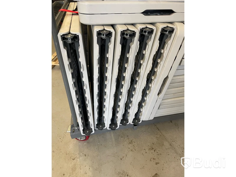 Ihopfällbara plastbord ca 15st