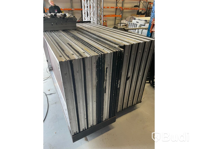 Scen ca 15 delar