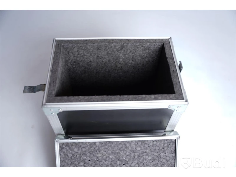 Hardcase, Holmberg Cases
