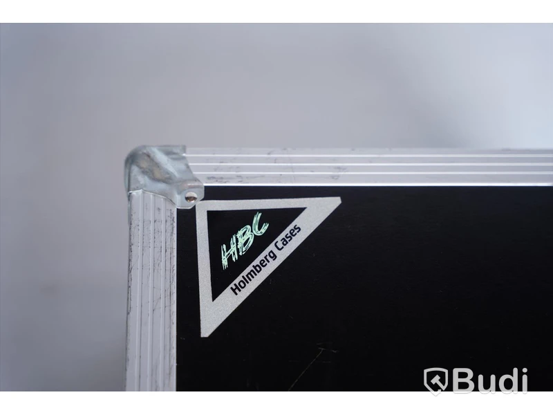 Hardcase, Holmberg Cases