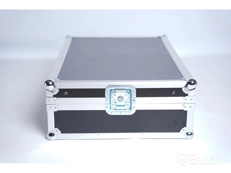 Hardcase, Prodjuser