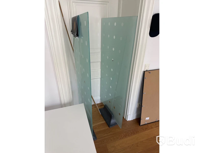 2 st. Skiljeväggar i glas