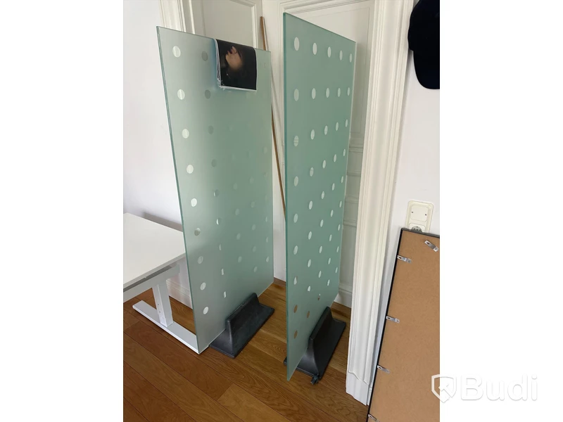 2 st. Skiljeväggar i glas