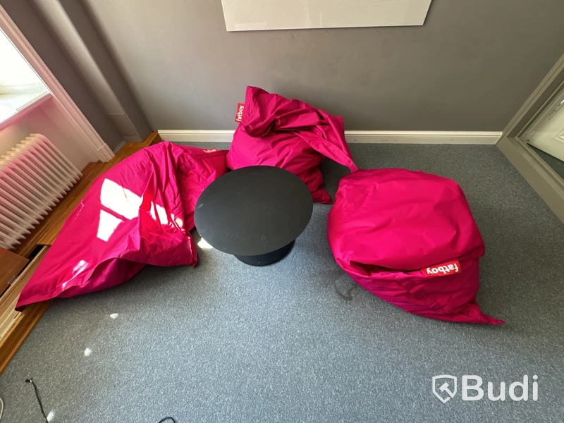 3 st. Sackosäckar, Fatboy med tillhörande bord