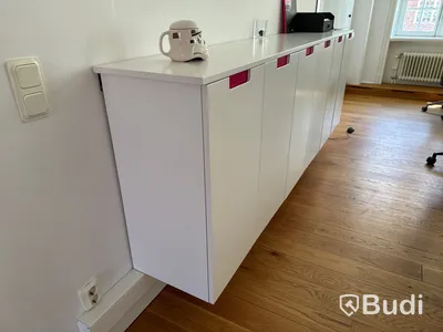 Vägghängt förvaringsskåp