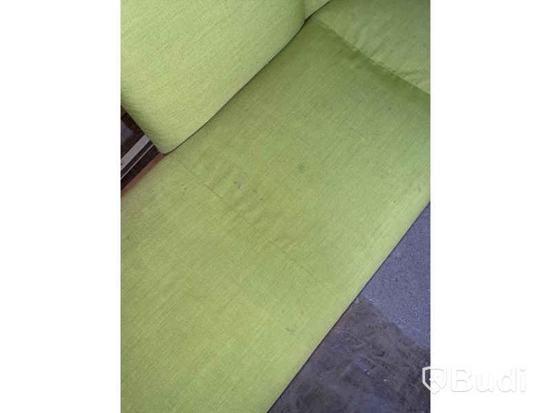 Soffa med bord