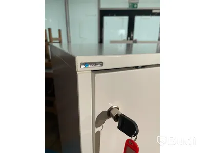Skåp med skjutdörrar EDSBYN
