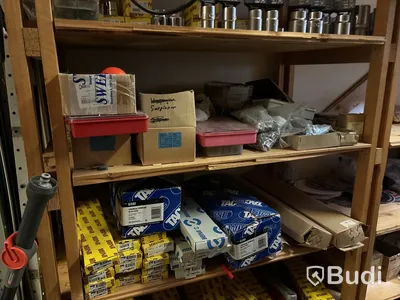 Stort varulager med nya verktyg och tillbehör