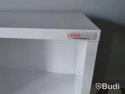 Skivbord, stol, skåp