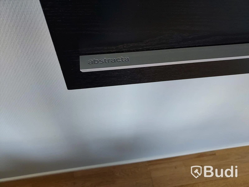 Stort konferensrum bord, stolar, Samsung m.m.