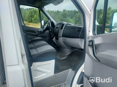 Volkswagen Crafter 35 2.0 TDI (163hk) - 2015 Volymskåp m dörrar bak