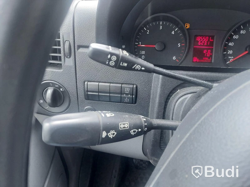 Volkswagen Crafter 35 2.0 TDI (163hk) - 2015 Volymskåp m dörrar bak