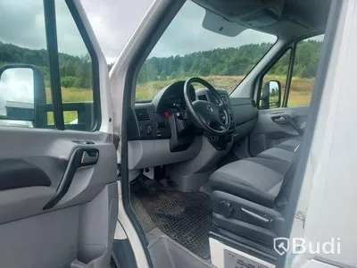 Volkswagen Crafter 35 2.0 TDI (163hk) - 2015 Volymskåp m dörrar bak