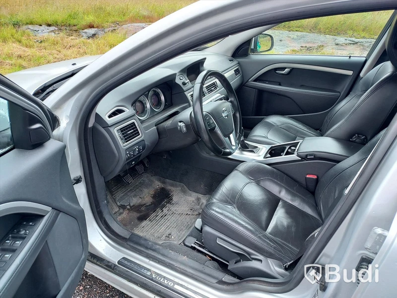 Volvo V70 D4 Momentum man (163hk) - 13 personbil