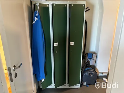 Klädskåp med 12-platser