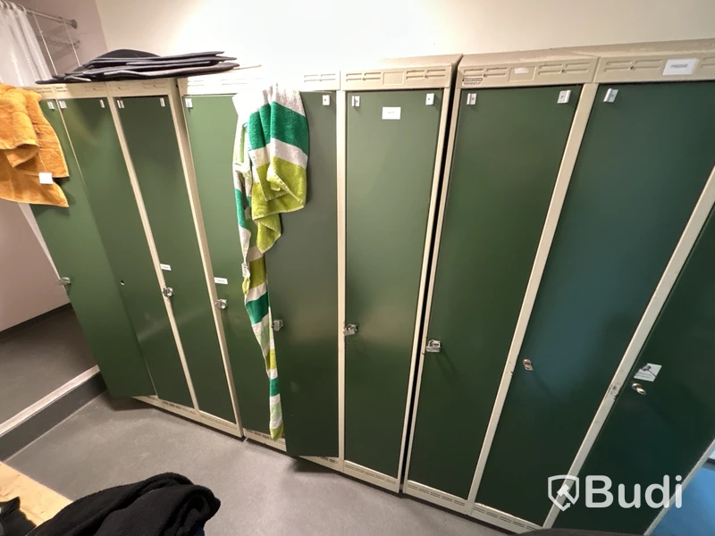 Klädskåp med 12-platser