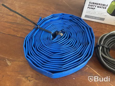 Dränkbar pump och avloppsrensslang