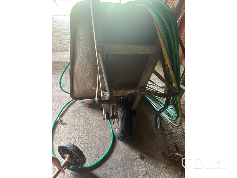 Cementblandare Limex 125L, skottkärra, vattenslang.