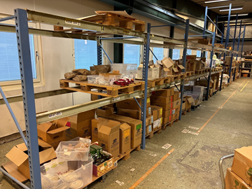 Varor NYA (stort parti), packbord, pallställ m.m.