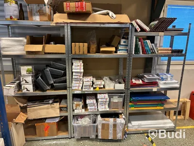 Varor NYA (stort parti), packbord, pallställ m.m.