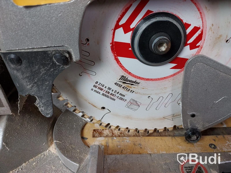 Kap- & gersåg Dewalt DWS777-QS inkl. stativ och fästen