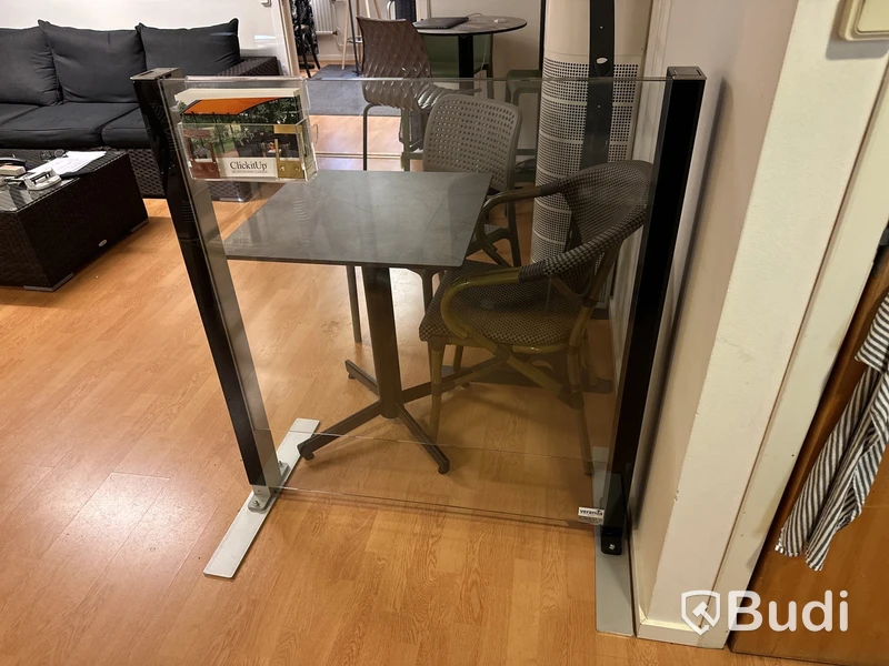 Skiljevägg i glas, ClickitUp
