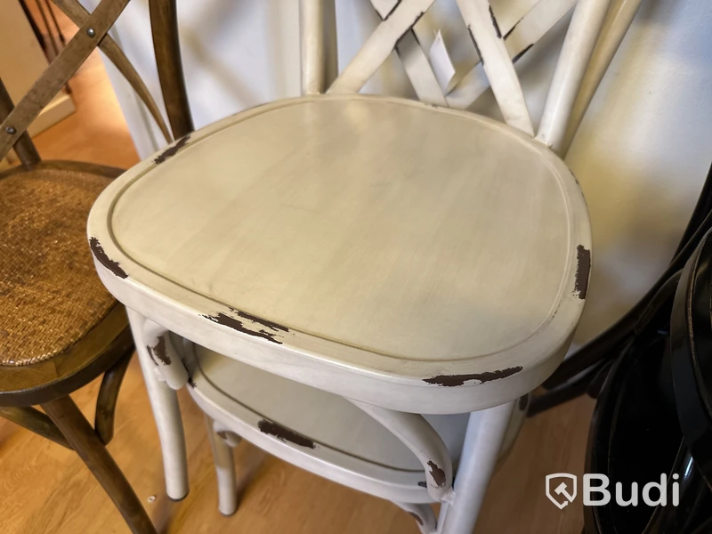 5 st. Stolar, blandade modeller, shabby chic stil