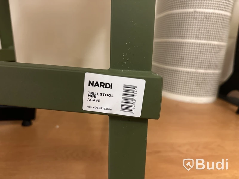 Barbord och 2 st. stolar